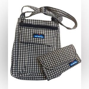 KAVU Limited Edition Houndstooth Set – Crossbody + Big Spender Wallet